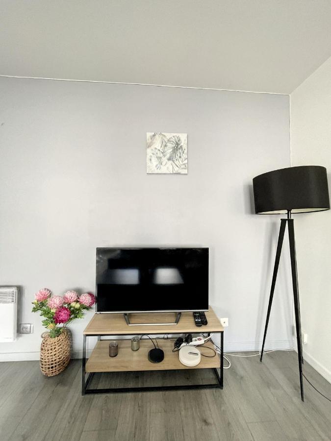 City & Cosy, Lyon Charcot- Wifi - Lave Linge - Balcon - Parking Ngoại thất bức ảnh
