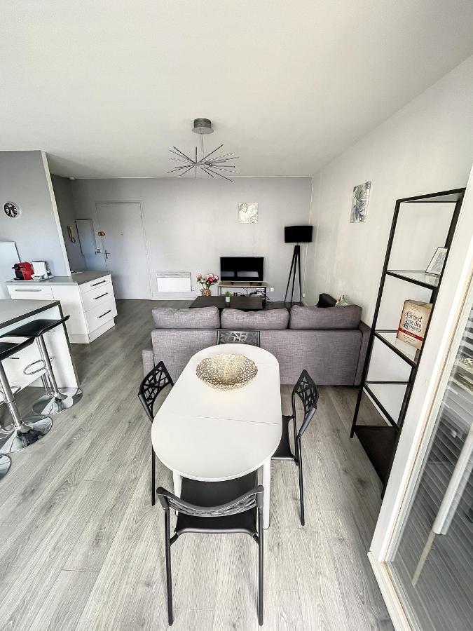 City & Cosy, Lyon Charcot- Wifi - Lave Linge - Balcon - Parking Ngoại thất bức ảnh