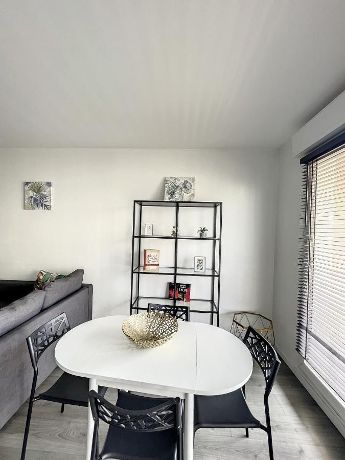 City & Cosy, Lyon Charcot- Wifi - Lave Linge - Balcon - Parking Ngoại thất bức ảnh