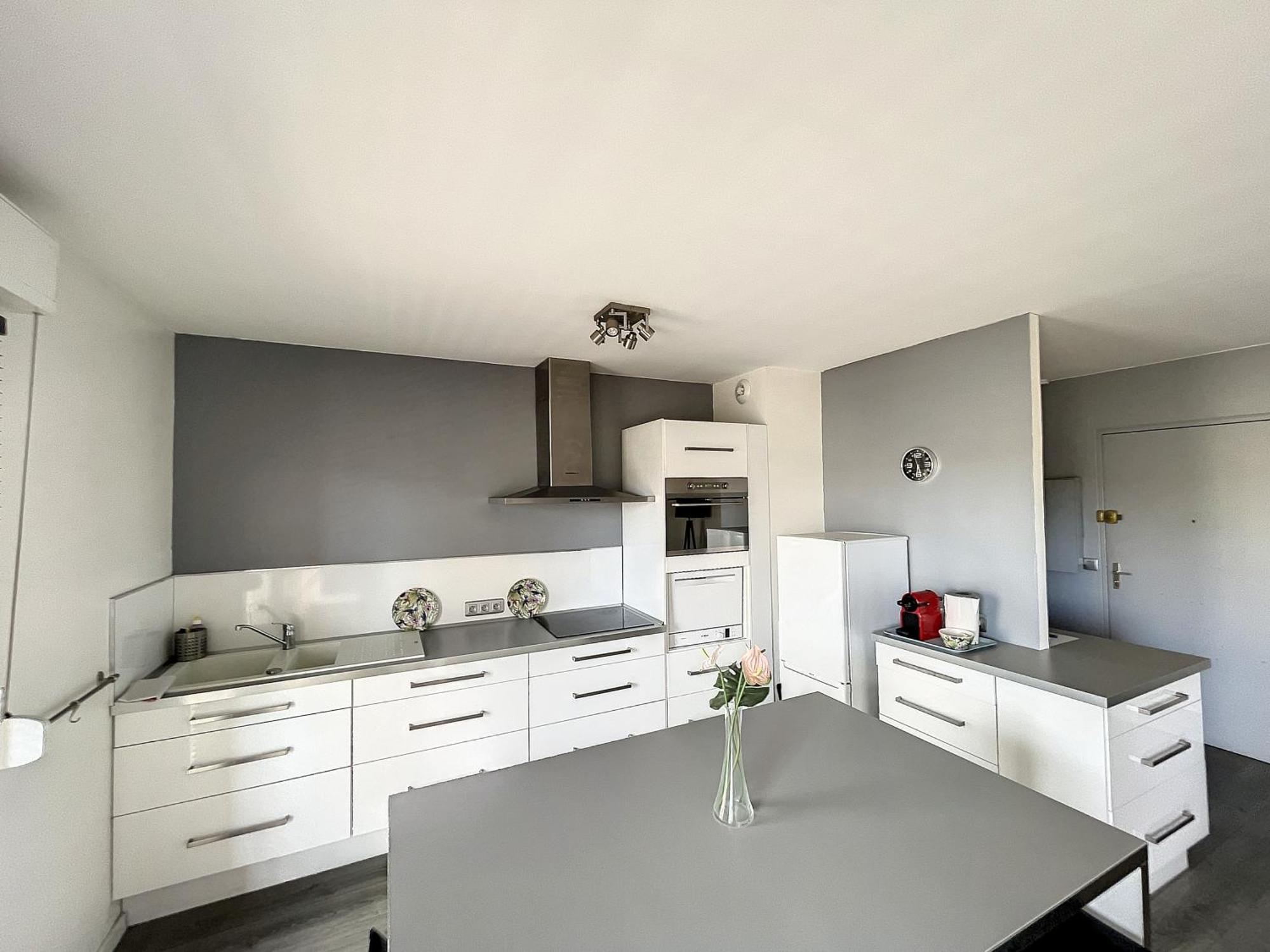 City & Cosy, Lyon Charcot- Wifi - Lave Linge - Balcon - Parking Ngoại thất bức ảnh